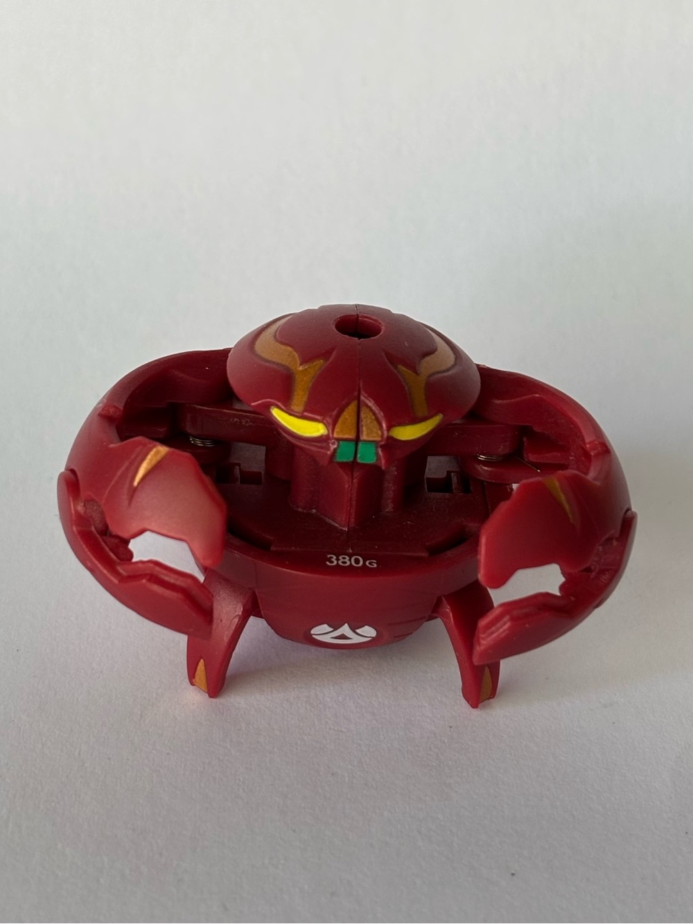 Bakugan Terrorclaw 380g Red Pyrus Battle Brawler with 2 Magnetic Cards